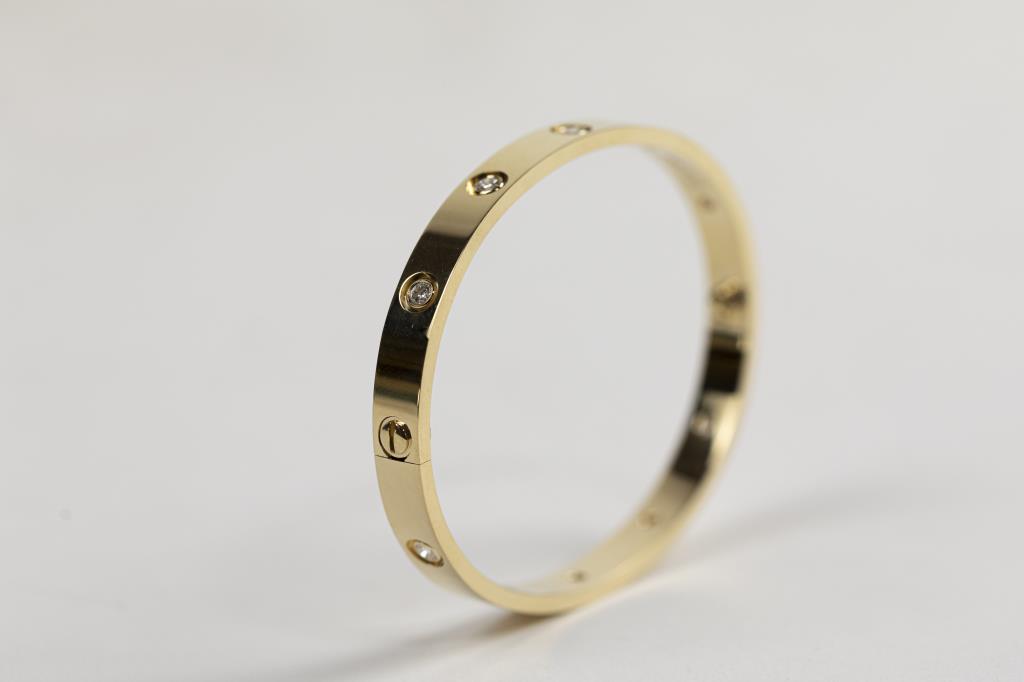 18K YELLOW GOLD CARTIER-STYLE BANGLE (1 of 2)