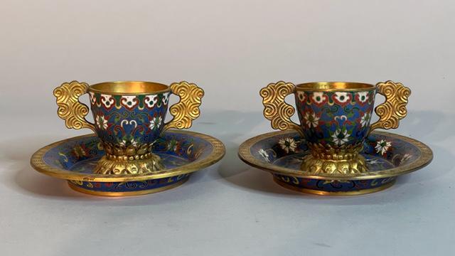 PAIR OF CHINESE CLOISONNÃ‰ CUPS AND SAUCERS (1 of 5)