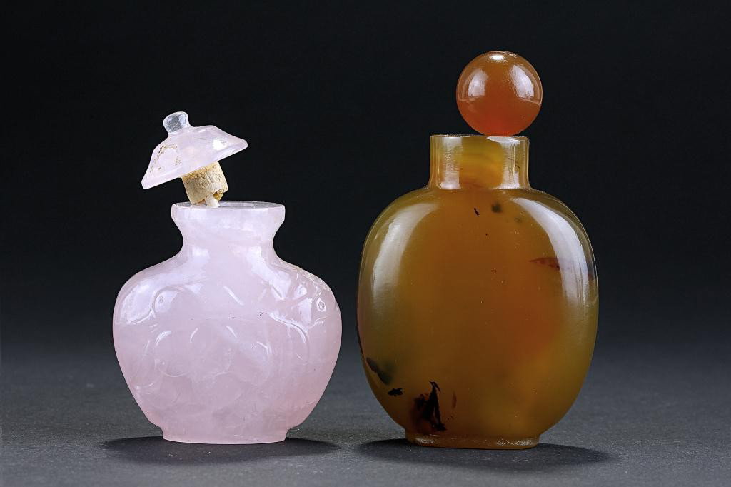 ASSORTED CHINESE SNUFF BOTTLES - 3