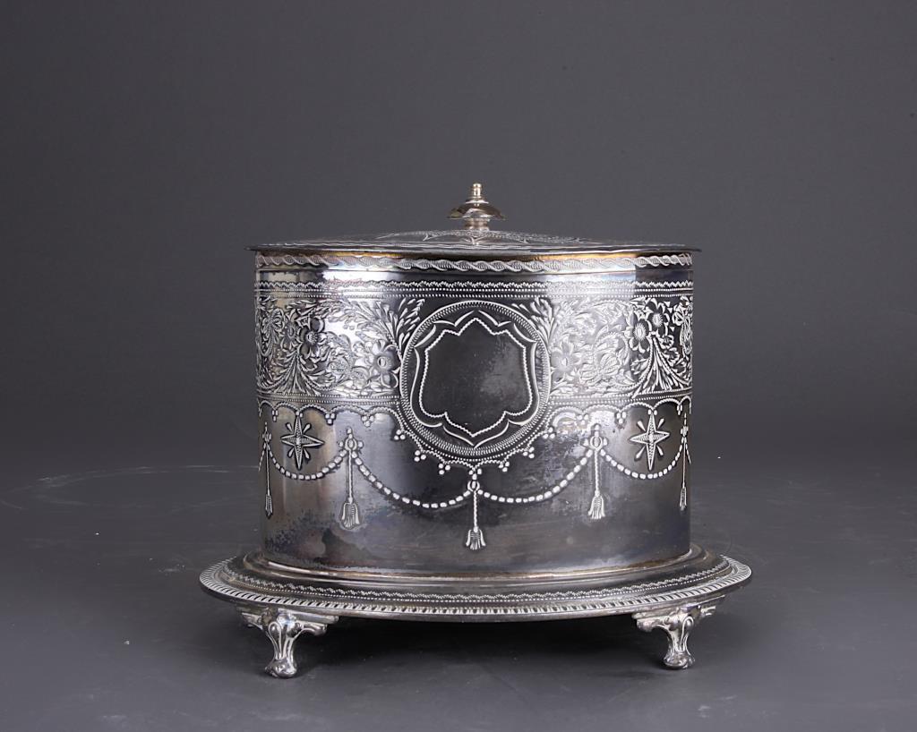 ENGLISH SHEFFIELD SILVER-PLATED BISCUIT BOX (1 of 2)