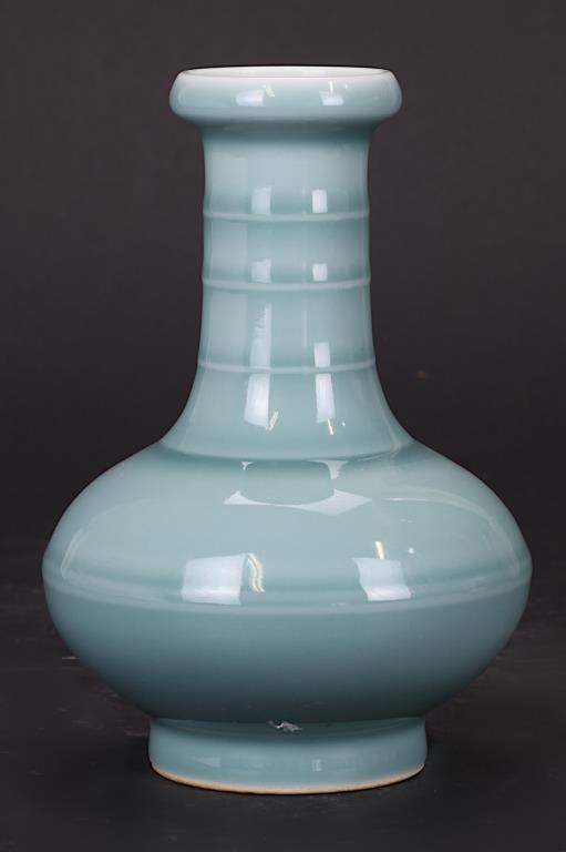 CHINESE CELADON BOTTLE NECK VASE (1 of 2)