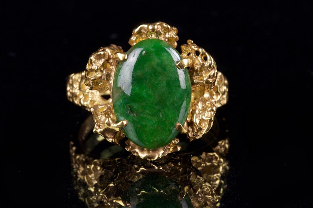 14K GOLD AND BURMESE JADE RING (1 of 3)