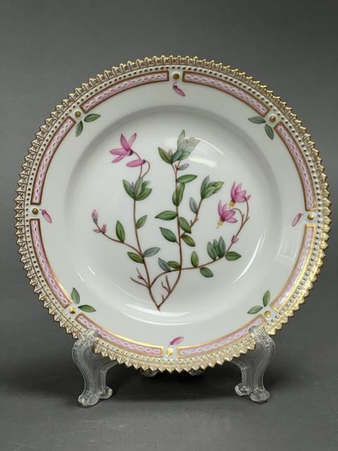 ROYAL COPENHAGEN DENMARK FLORA DANICA PLATE: Flora Danica is unbreakably linked to the Danish Royal Family. Each exquisite piece represents a story of royalty, diplomacy and deep respect; of the life's work of talented illustrators; of fine exce