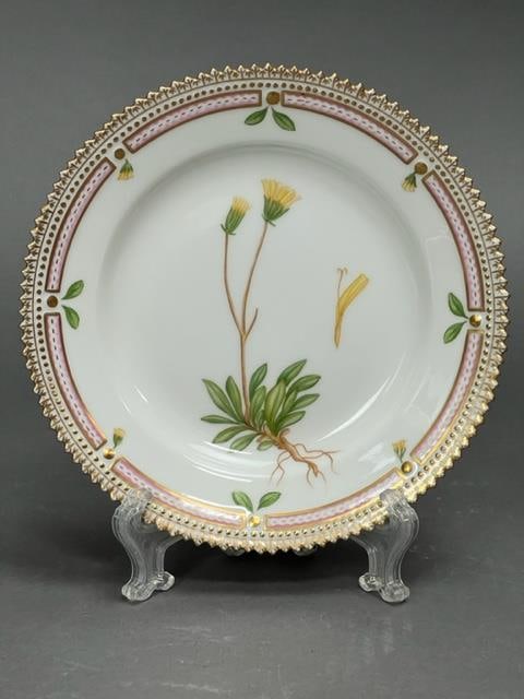 ROYAL COPENHAGEN DENMARK FLORA DANICA PLATE: Flora Danica is unbreakably linked to the Danish Royal Family. Each exquisite piece represents a story of royalty, diplomacy and deep respect; of the life's work of talented illustrators; of fine exce