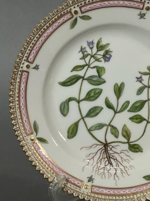 ROYAL COPENHAGEN DENMARK FLORA DANICA PLATE: Flora Danica is unbreakably linked to the Danish Royal Family. Each exquisite piece represents a story of royalty, diplomacy and deep respect; of the life's work of talented illustrators; of fine exce