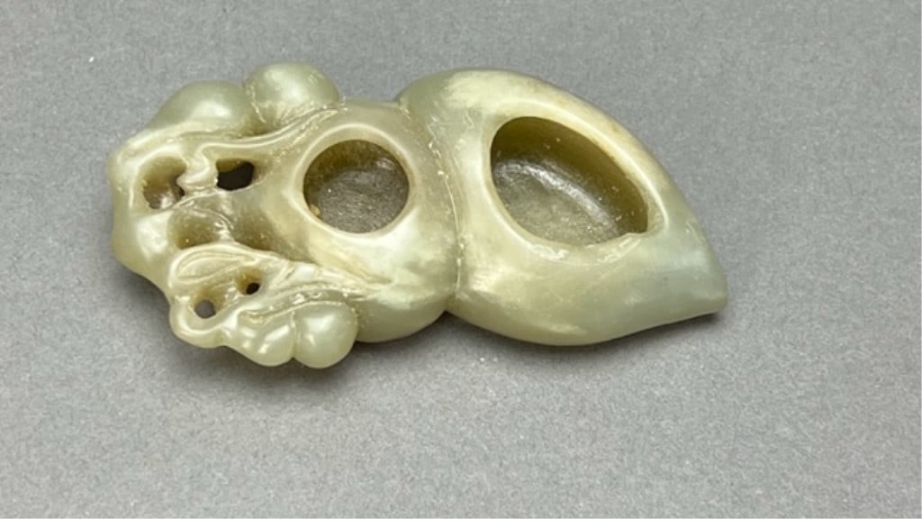 SMALL CHINESE CARVED JADE BRUSH WASHER (1 of 5)