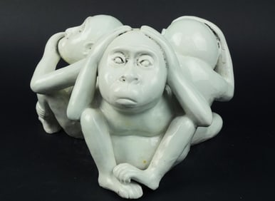 CHINESE REPUBLIC BLANC DE CHINE FIGURE OF MONKEYS