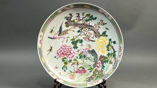 CHINESE FAMILLE ROSE CHARGER