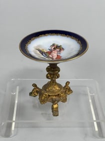 FINE VIENNA-STYLE PLATE ON STAND CENTERPIECE