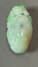 FINE CHINESE CARVED JADE PENDANT