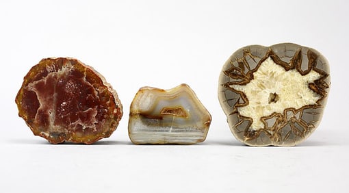 THREE STONE CRYSTALS