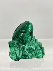 UNUSUAL CHINESE CARVED MALACHITE SNUFF BOTTLE