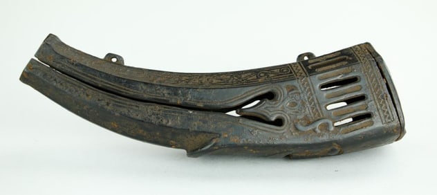 CARVED WOOD GUNPOWDER HOLDER