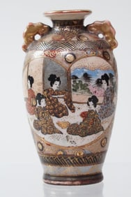 FINE JAPANESE SATSUMA VASE