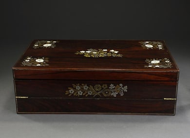 ANTIQUE ENGLISH WOODEN WRITING BOX