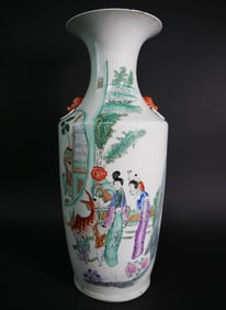 CHINESE FAMILLE ROSE VASE