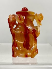 BEAUTIFUL CHINESE CARVED AMBER SNUFF BOTTLE