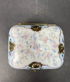 EUROPEAN PORCELIAN JEWELRY BOX