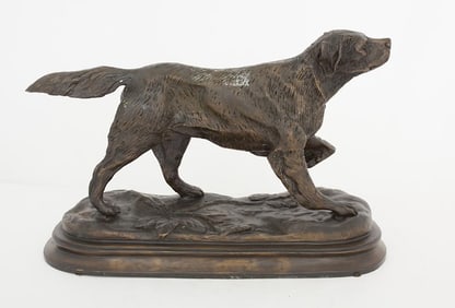 SPELTER FIGURE OF A HUNTING DOG
