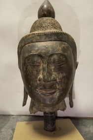 LARGE BRONZE BUDDHA HEAD