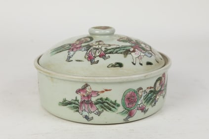 ANTIQUE CHINESE PORCELAIN FIGURAL LIDDED TUREEN