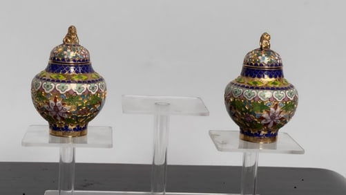 GROUP OF TWO MINIATURE CLOISONNE VASES