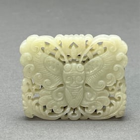CHINESE CARVED WHITE JADE PENDANT OF A MOTH
