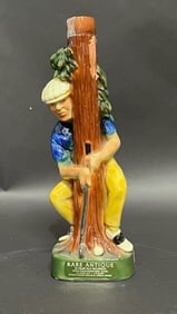 UNUSUAL PORCELAIN FIGURE OF A MAN