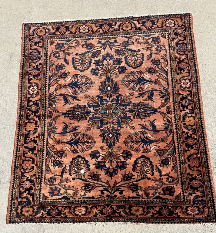 HANDMADE PERSIAN RUG, WITH FLORAL MEDALLION DESIGN (1 of 4)