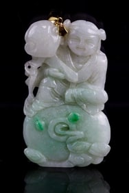 CHINESE JADEITE PENDANT WITH 14K GOLD