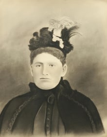 CHARCOAL PAINTING OF A LADY