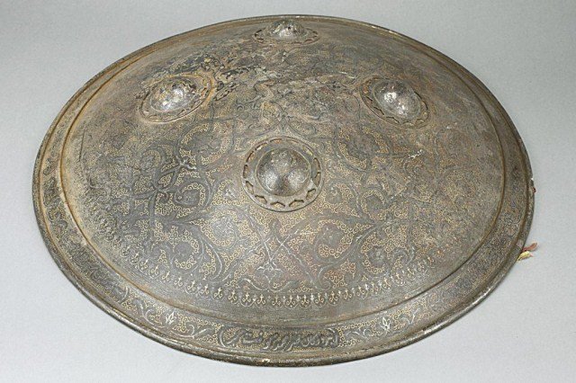 PERSIAN GILT-BRONZE SHIELD (SAFAVIE)