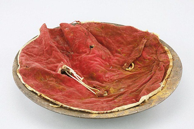 PERSIAN GILT-BRONZE SHIELD (SAFAVIE) - 2
