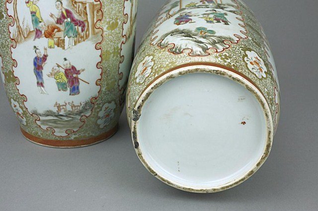 ANTIQUE PAIR OF CHINESE FAMILLE ROSE GILDED VASES - 4