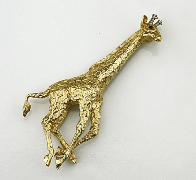 TIFFANY 18K YELLOW GOLD GIRAFFE BROOCH C. 1950
