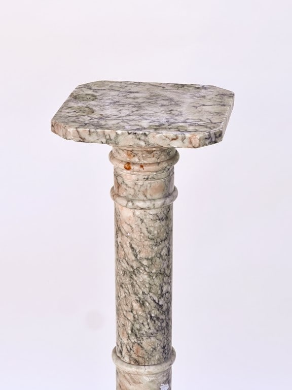 BEAUTIFUL MARBLE STAND - 2