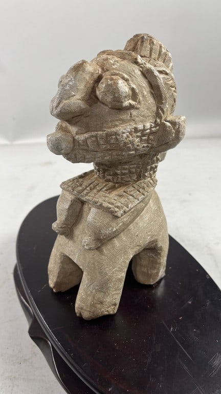 MAYAN FIGURE - 4