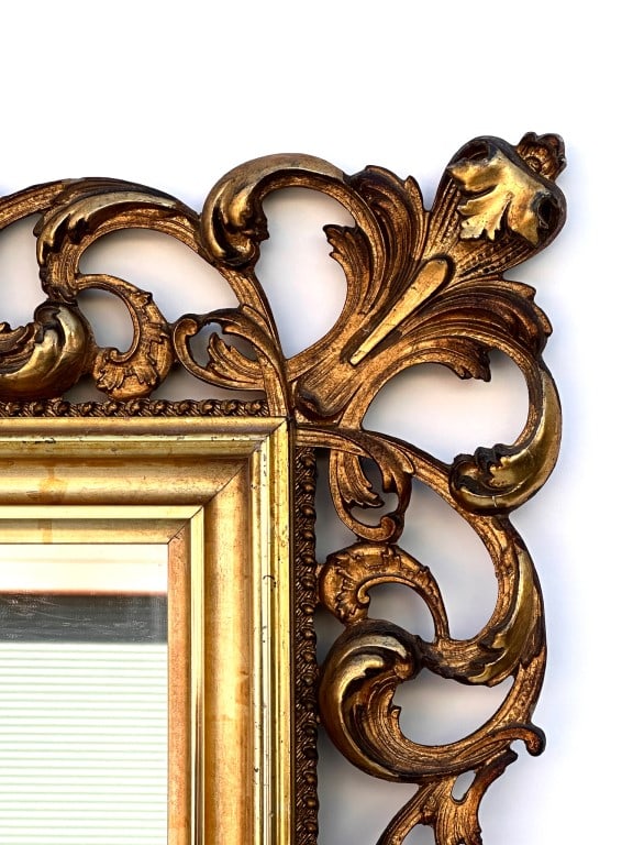 RECTANGULAR MIRROR IN GILDED ORNATE FRAME - 2
