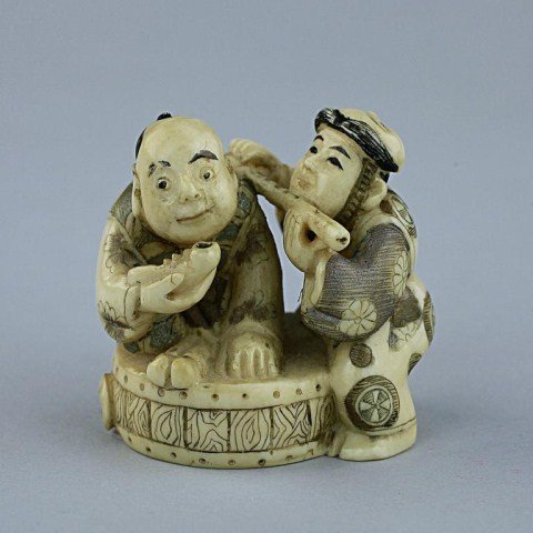JAPANESE NETSUKE OF TWO THEATER ACTORS: H: 1 1/2 in.(4cm)