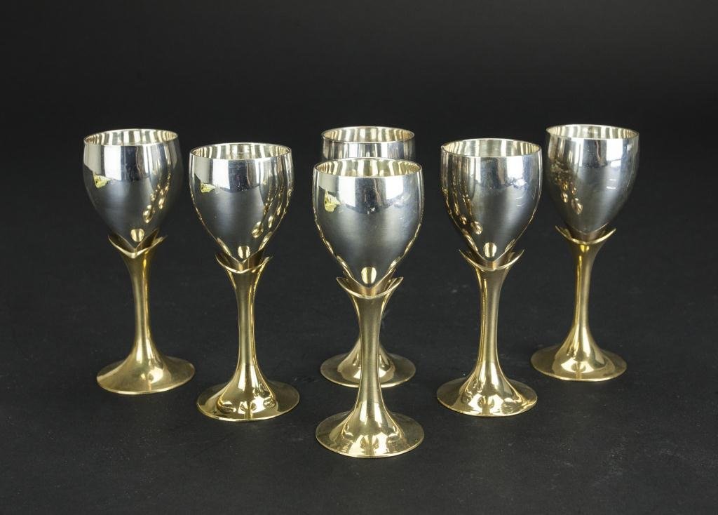 SIX SMALL SILVER PLATED GOBLETS IN ORIGINAL CASE (1 of 2)