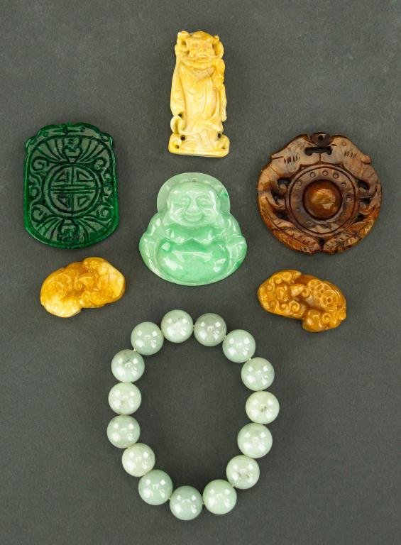 GROUP OF ASSORTED CHINESE STONE ITEMS (1 of 5)