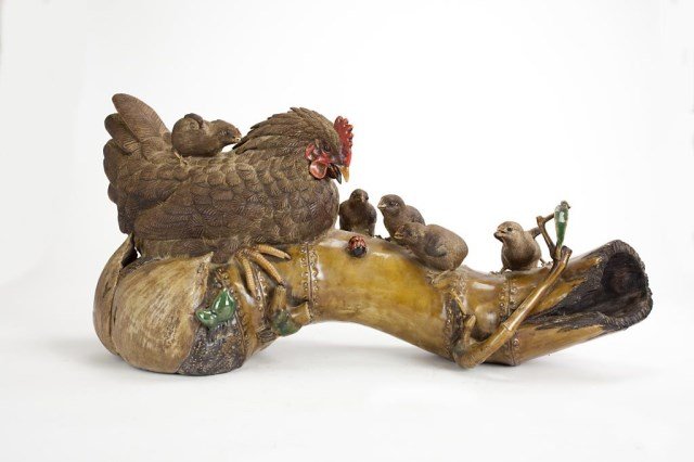 CHINESE PORCELAIN GROUP WITH CHICKEN & CHICKS (1 of 1)