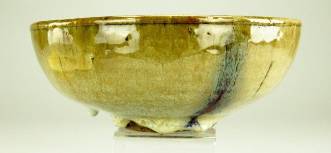 ANTIQUE CHINESE BOWL WITH GREY BACKGROUND (1 of 3)