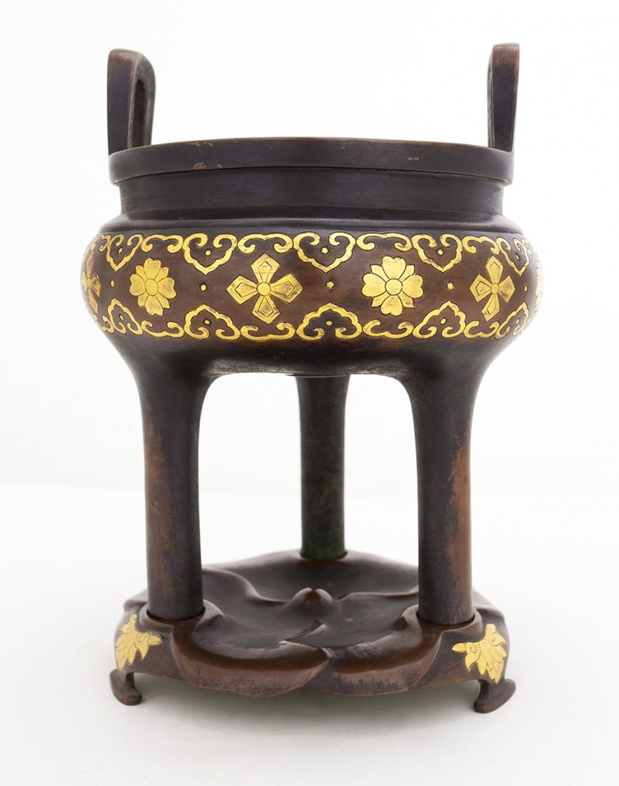 CHINESE BRONZE TRIPOD INCENSE BURNER (1 of 4)