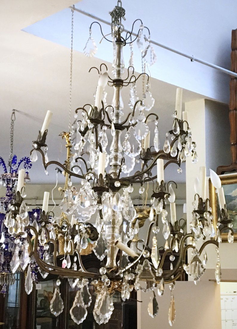 18-LIGHT BRONZE AND CRYSTAL CHANDELIER (1 of 1)