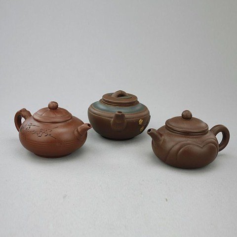 THREE CHINESE CLAY TEAPOTS (1 of 5)