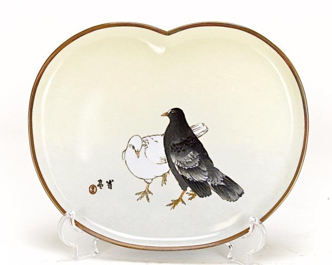 JAPANESE CLOISONNE HEART SHAPE PLATE (1 of 2)