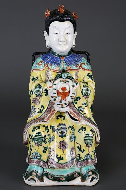 CHINESE FAMILLE VERTE PORCELAIN FIGURE (1 of 1)