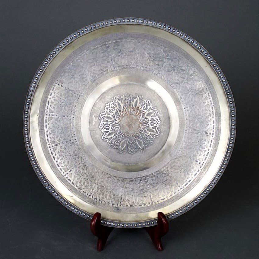 ROUND SLIVER PLATE (1 of 1)