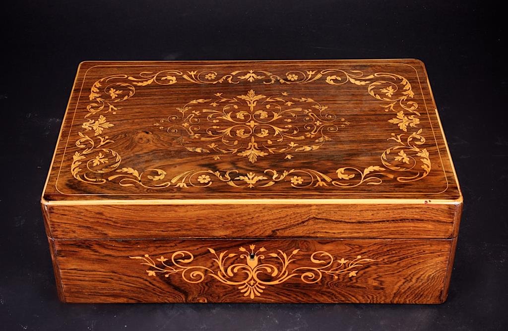 LARGE ITALIAN MARQUETRY WOODEN BOX (1 of 2)